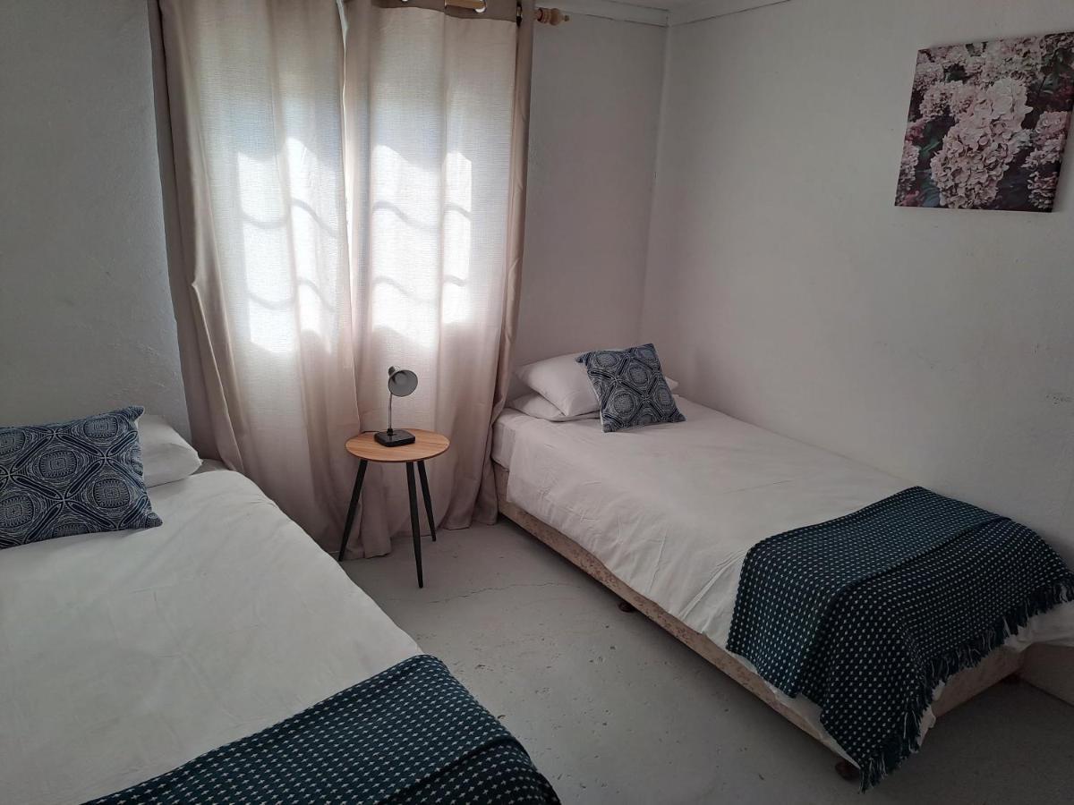 De Hoop Guest Farm Apartment Beaufort West Exterior photo